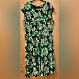 Jones New York Green and Black Floral Midi Dress